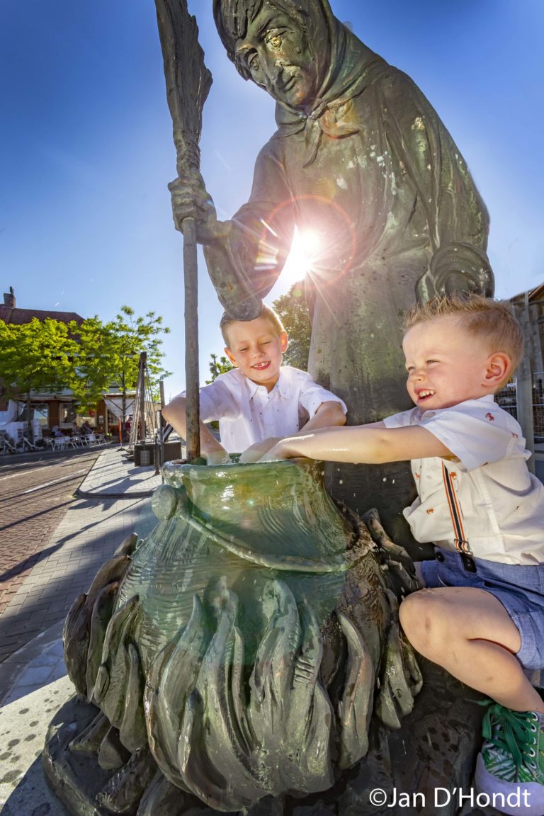 Heksenmonument Beselare